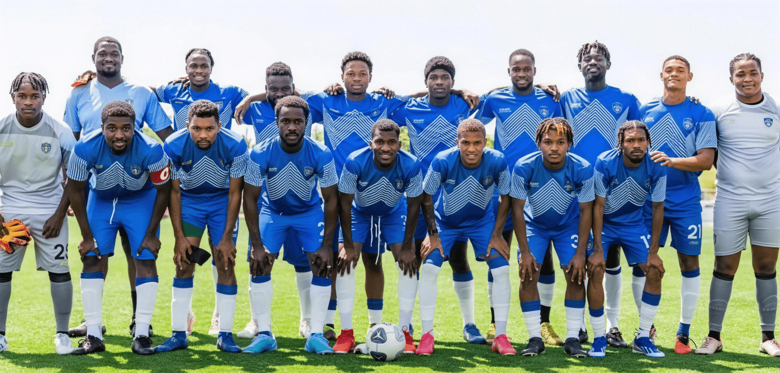 Men's club side in custom kit by Zees Commerce